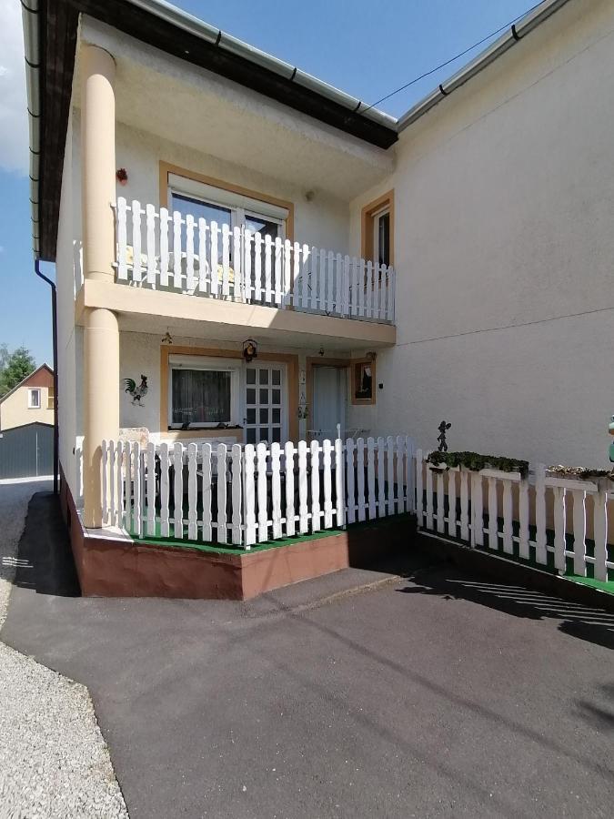 Apartmán Ildiko Vendeghaz Hévíz Exteriér fotografie